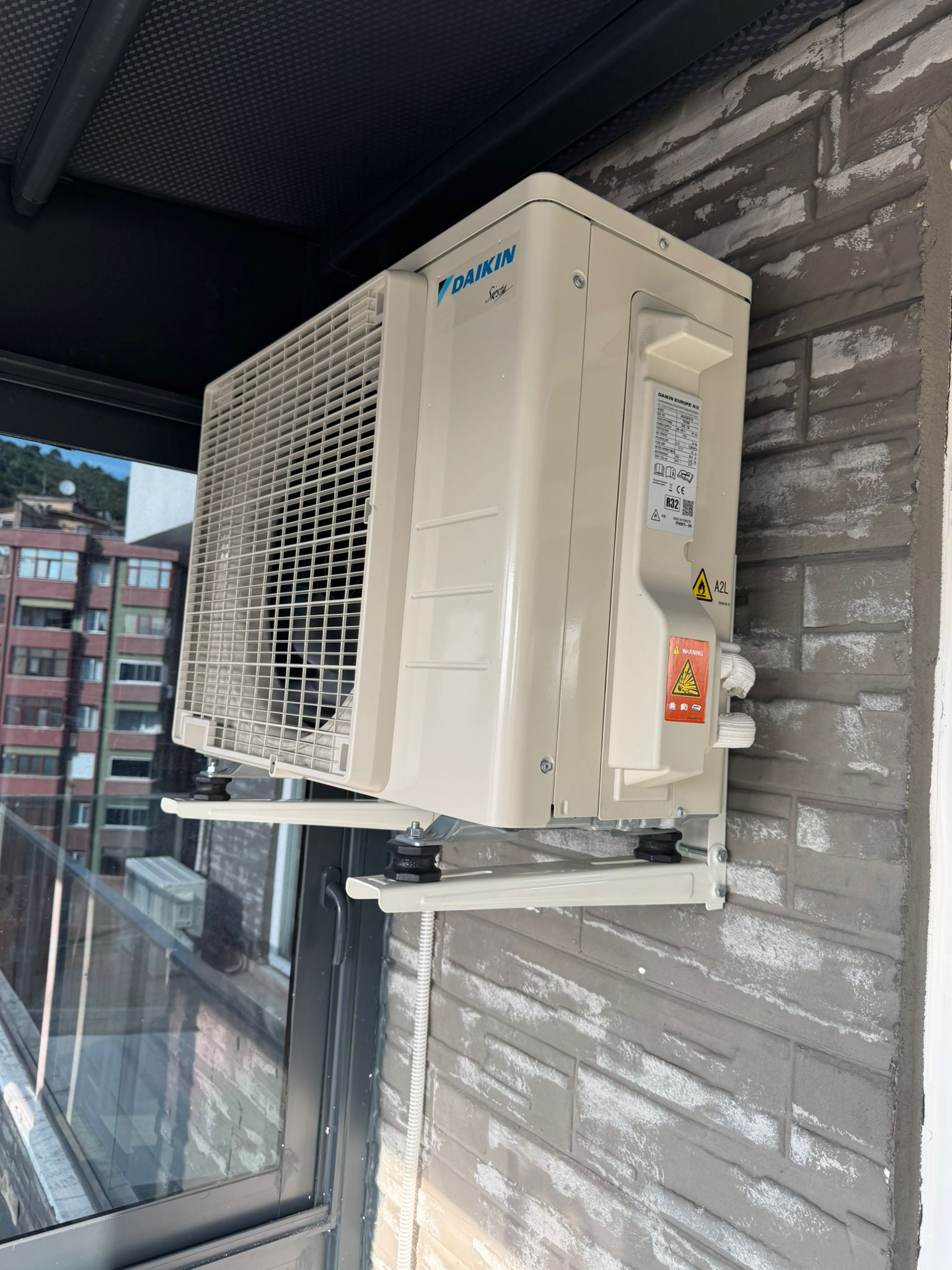 Daikin klima dış ünite montajı — Cansu Soğutma